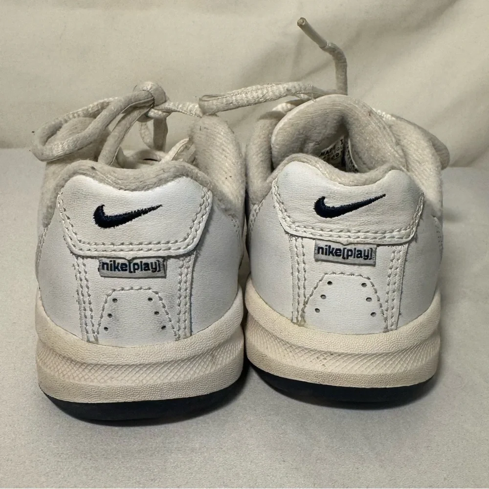 Vintage Nike (Play) Lace Up Sneaker Shoes 6.5‎ C Toddler Size 6.5C White
